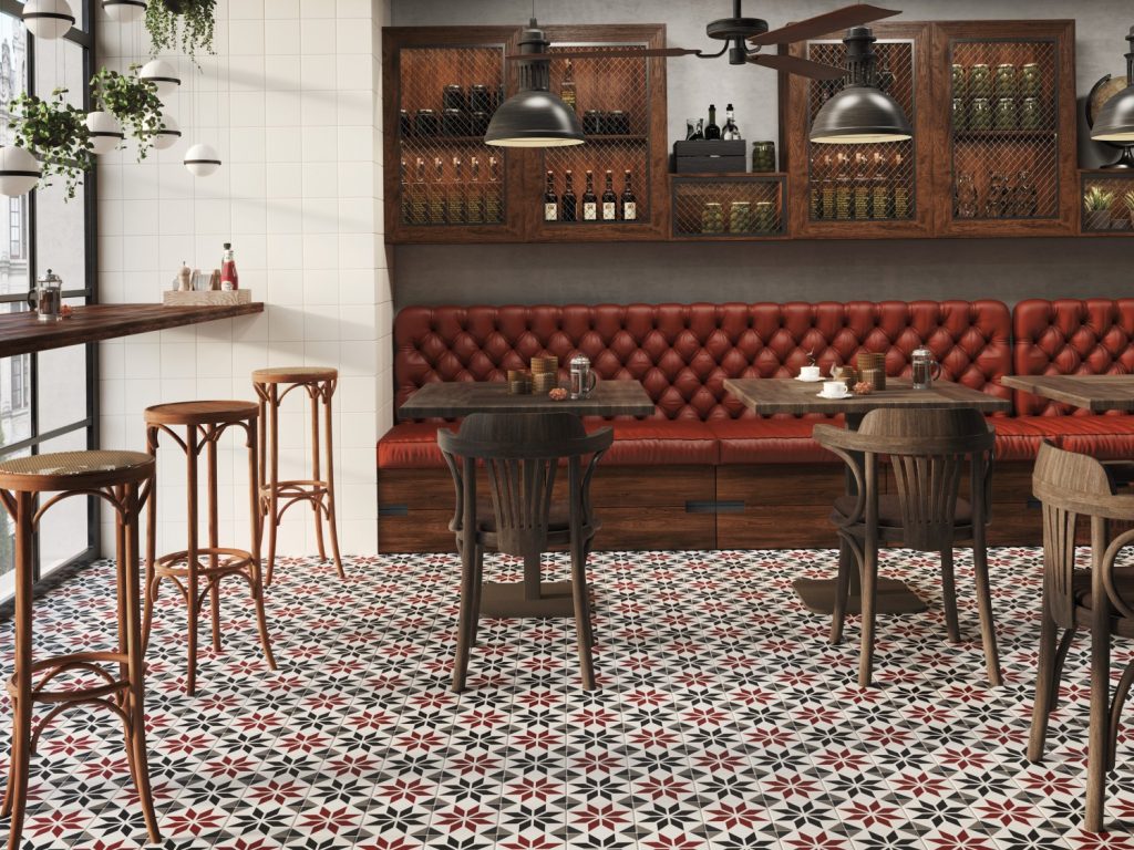 Classic and vintage decoration in this Urban Chic Café. Fontenay, Pissano Cerámica.